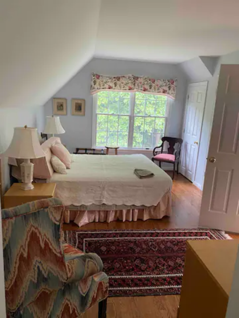 upstairs loft bedroom